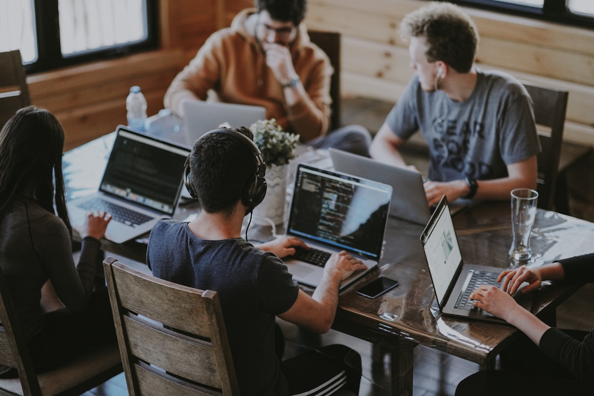 Team building adaptable digital platforms